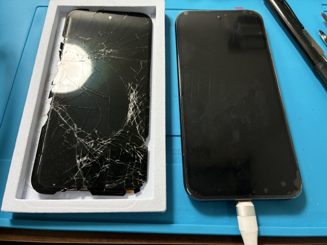 神戸市からお越しのお客様よりPixel８aの画面交換をご依頼いただきました！